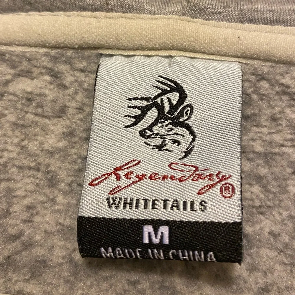 Legendary Whitetails Hooded Zip/Buttonup - Picture 8 of 8